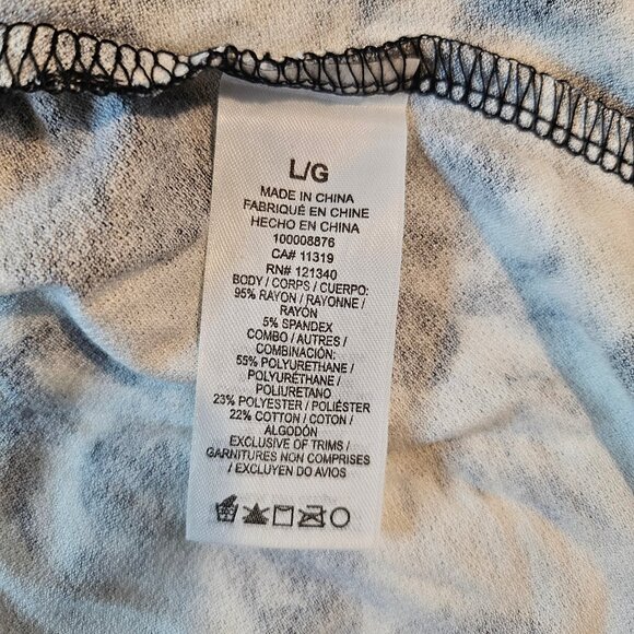 Dynamite Pieced Tunic Tank Black & White Floral - Size L - Picture 7 of 7